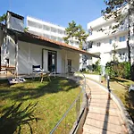 Villa Seaside In Lignano Pineta *