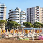 Villa Seaside In Lignano Pineta