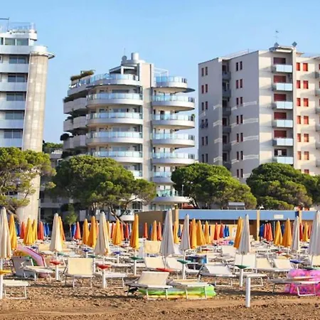 Villa Seaside In Lignano Pineta
